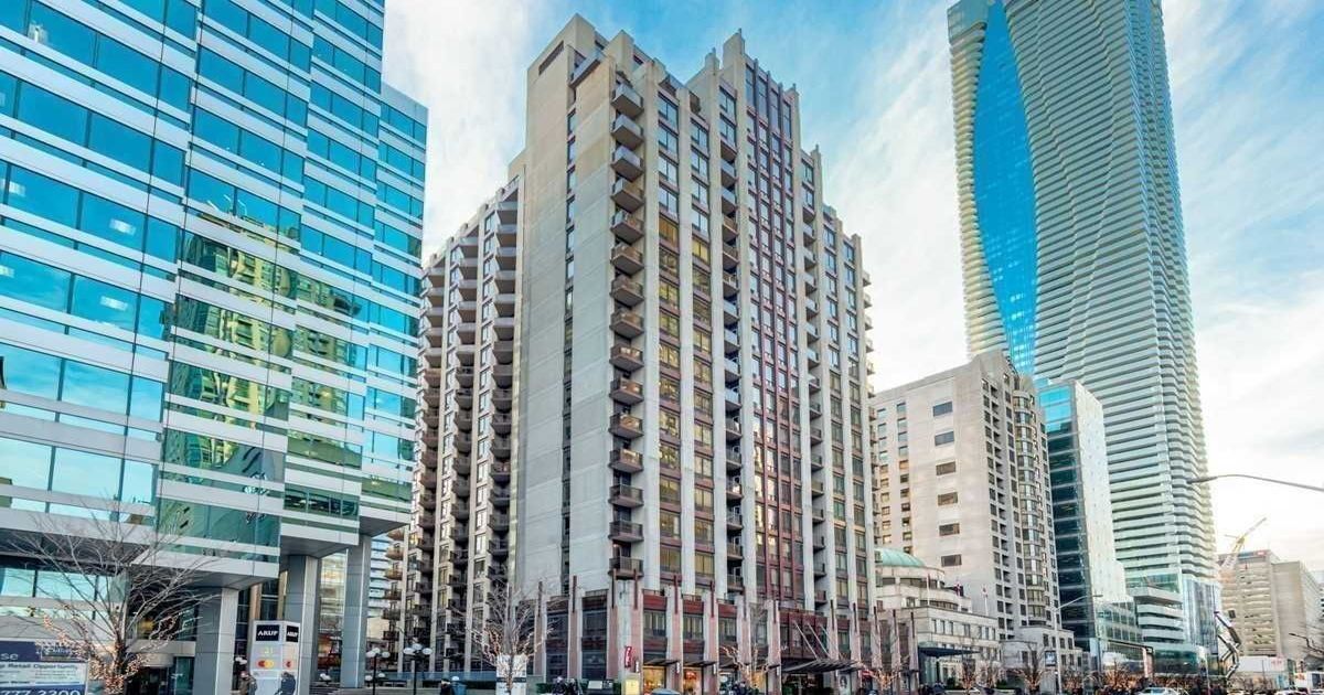 85 Bloor Street E Toronto