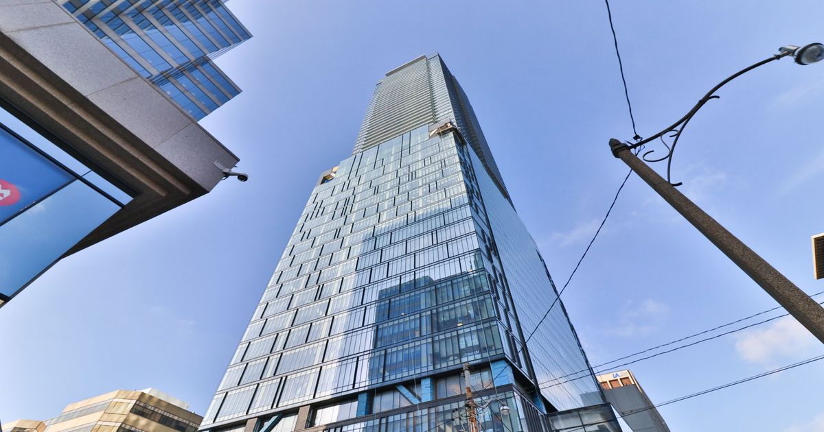 488 University Avenue Toronto
