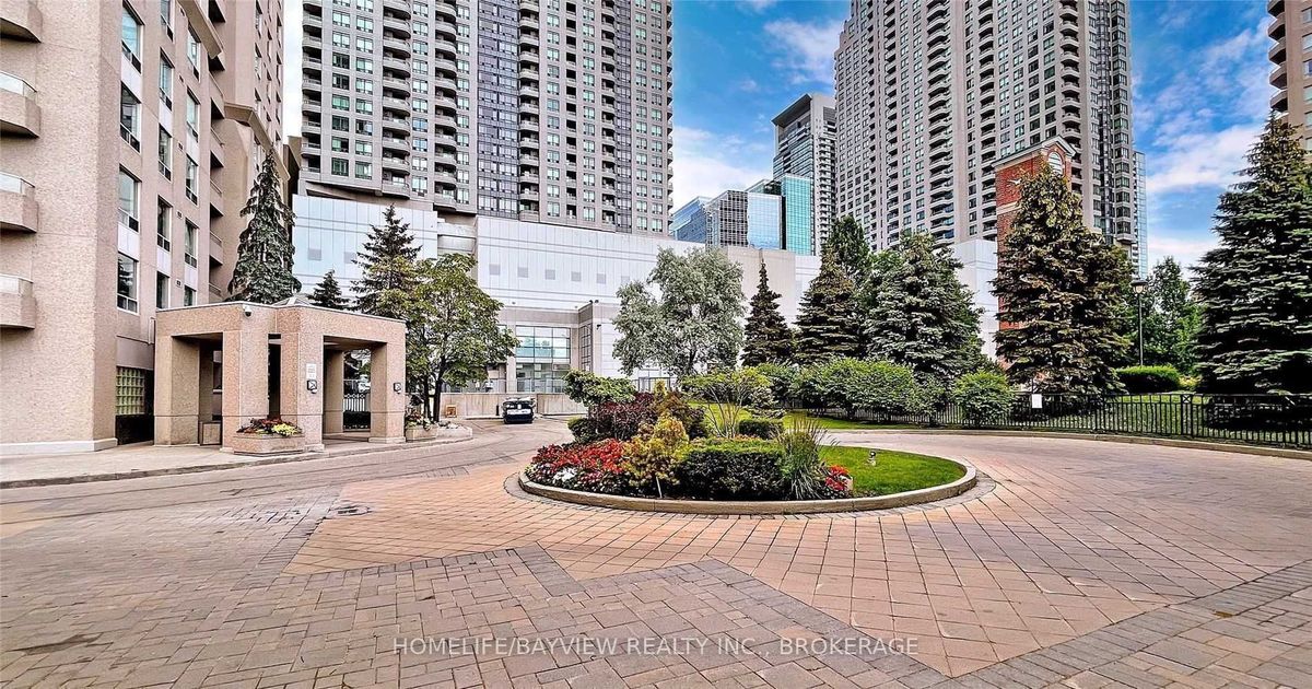 18 Hillcrest Avenue Toronto