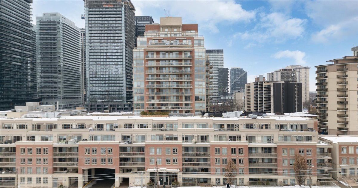 900 Mount Pleasant Road Toronto