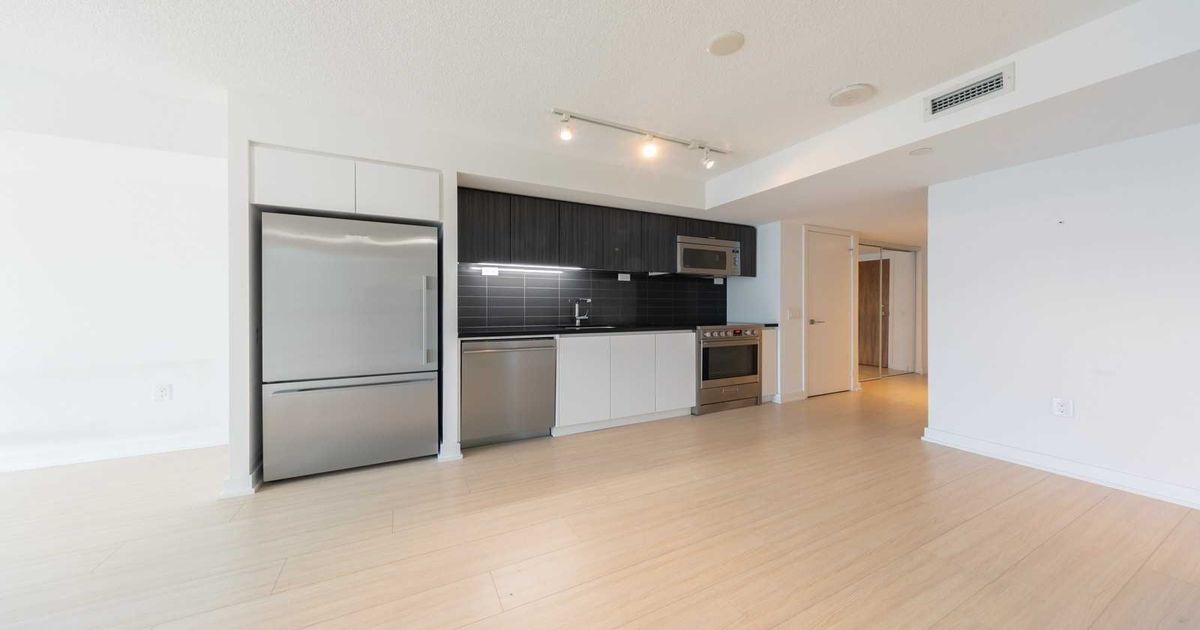 75 Queens Wharf Road Toronto