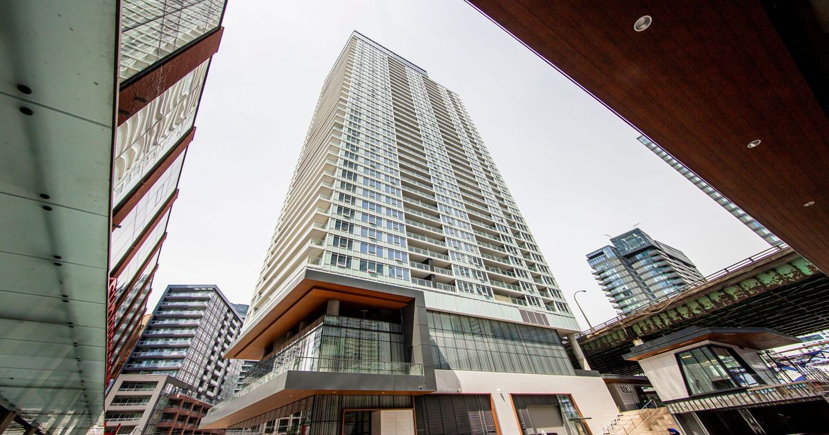 19 Bathurst Street Toronto