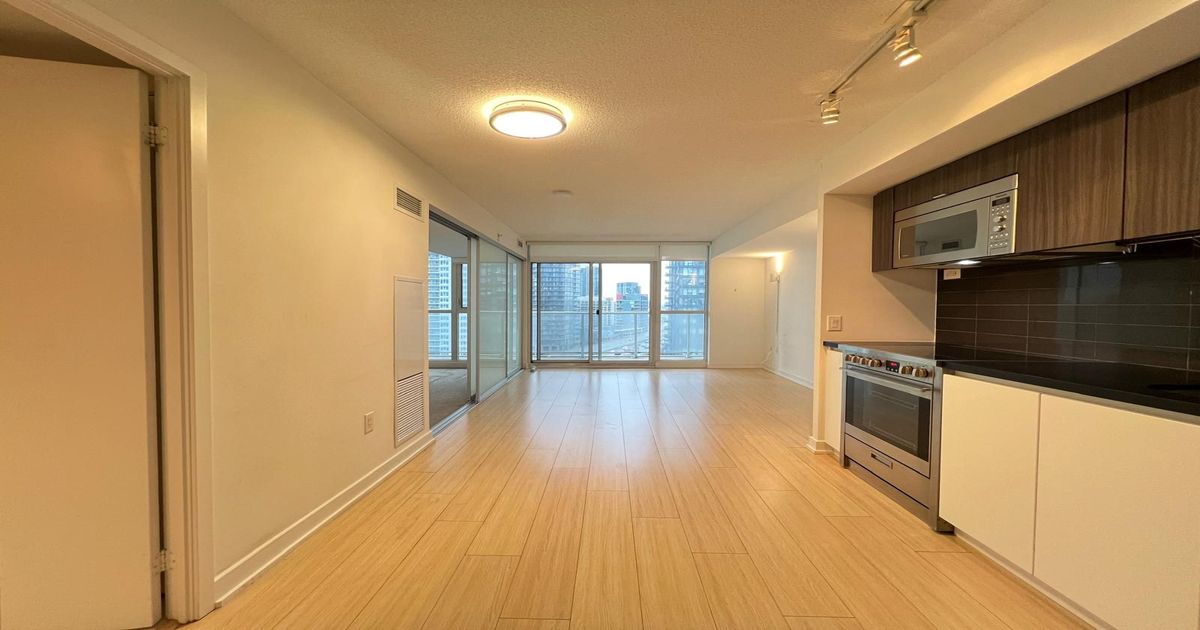 75 Queens Wharf Road Toronto