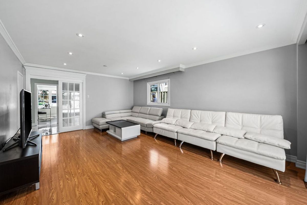 6 Oldborough Circle Toronto 6 Oldborough Circle Toronto