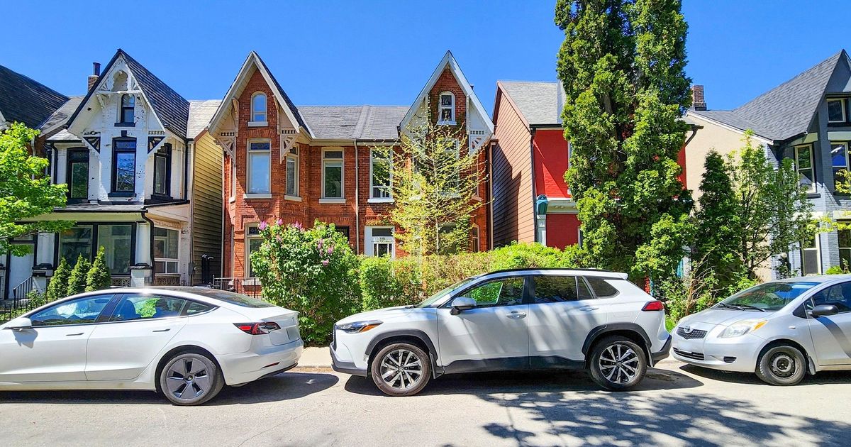 230 Robert Street Toronto
