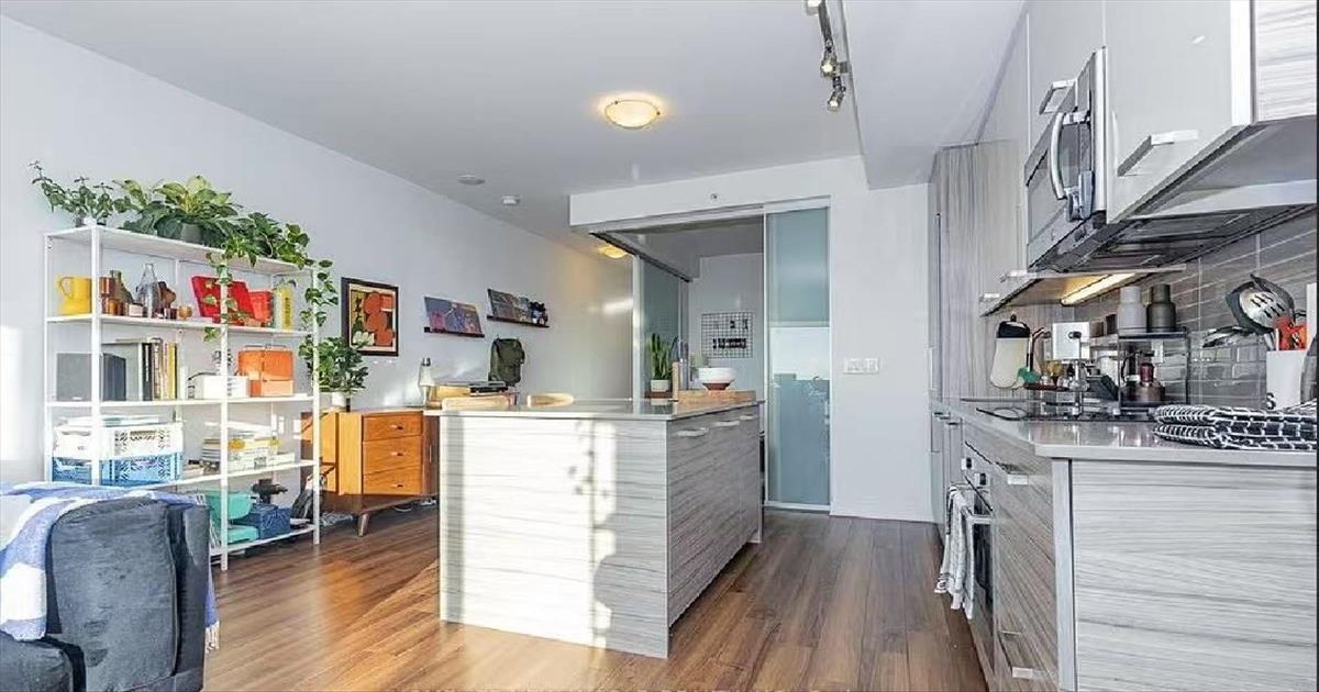 210 Simcoe Street Toronto