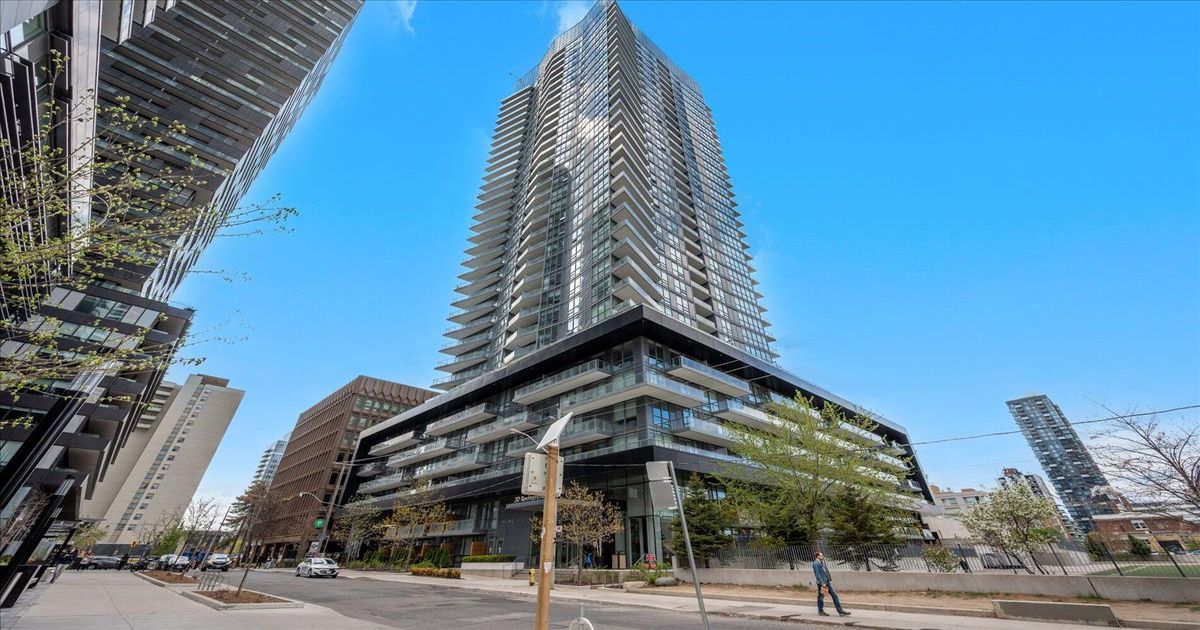 30 Roehampton Avenue Toronto
