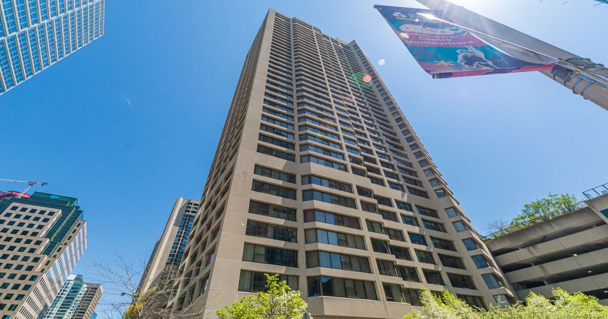 55 Harbour Square Toronto