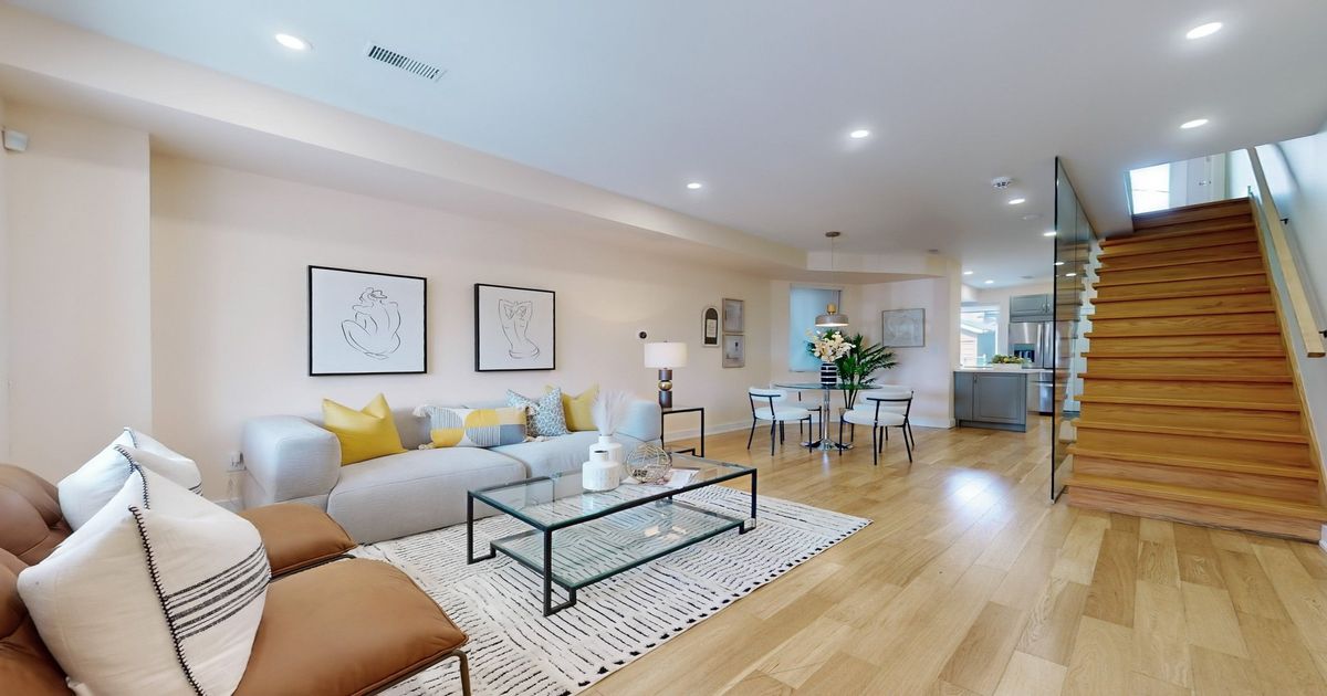 1216 Davenport Road Toronto