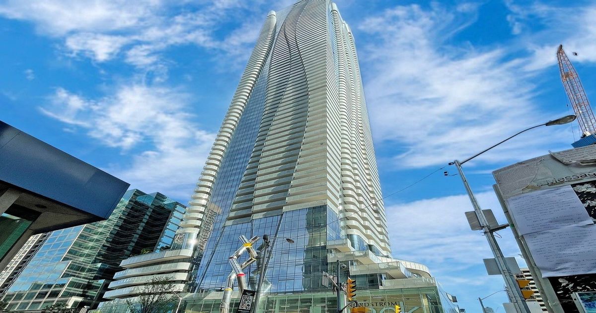 1 Bloor Street E Toronto