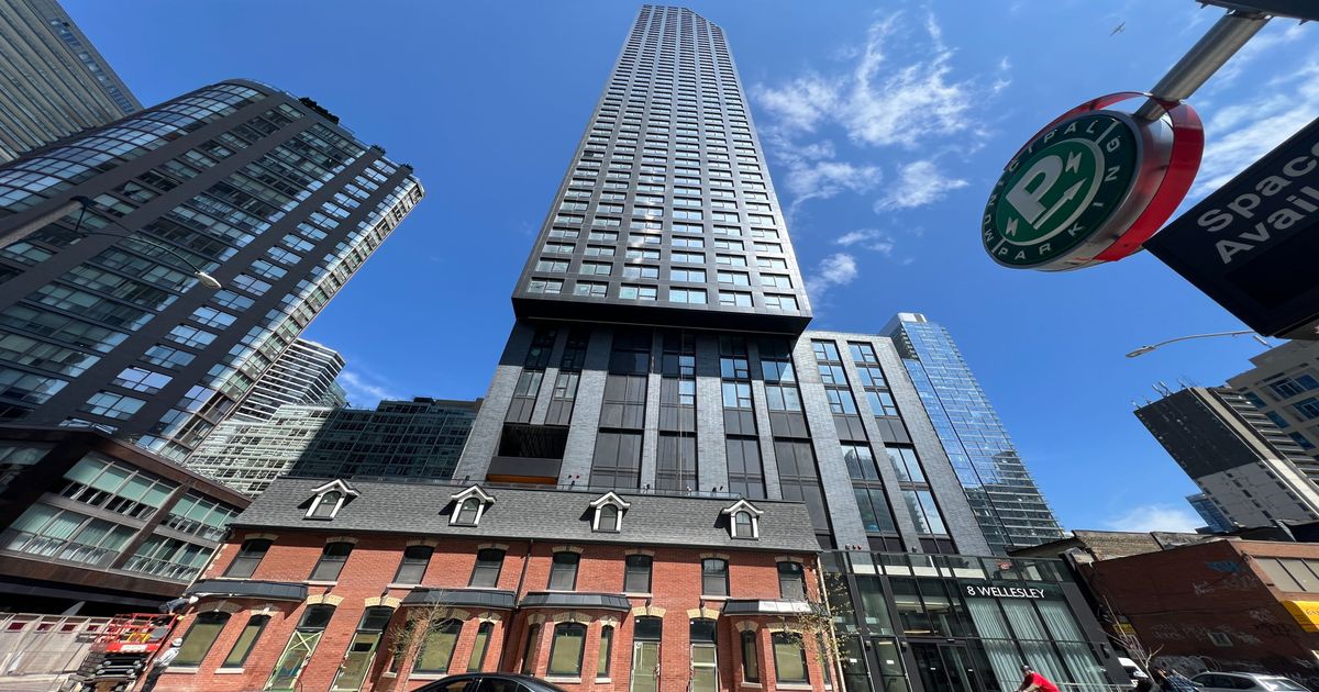 8 Wellesley Street W Toronto