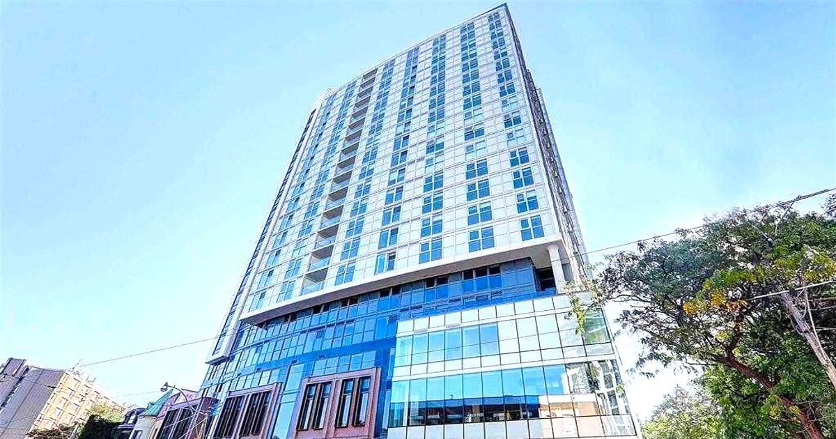 219 Dundas Street E Toronto
