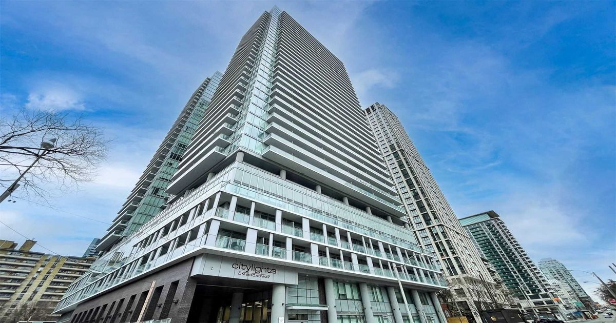 99 Broadway Avenue Toronto