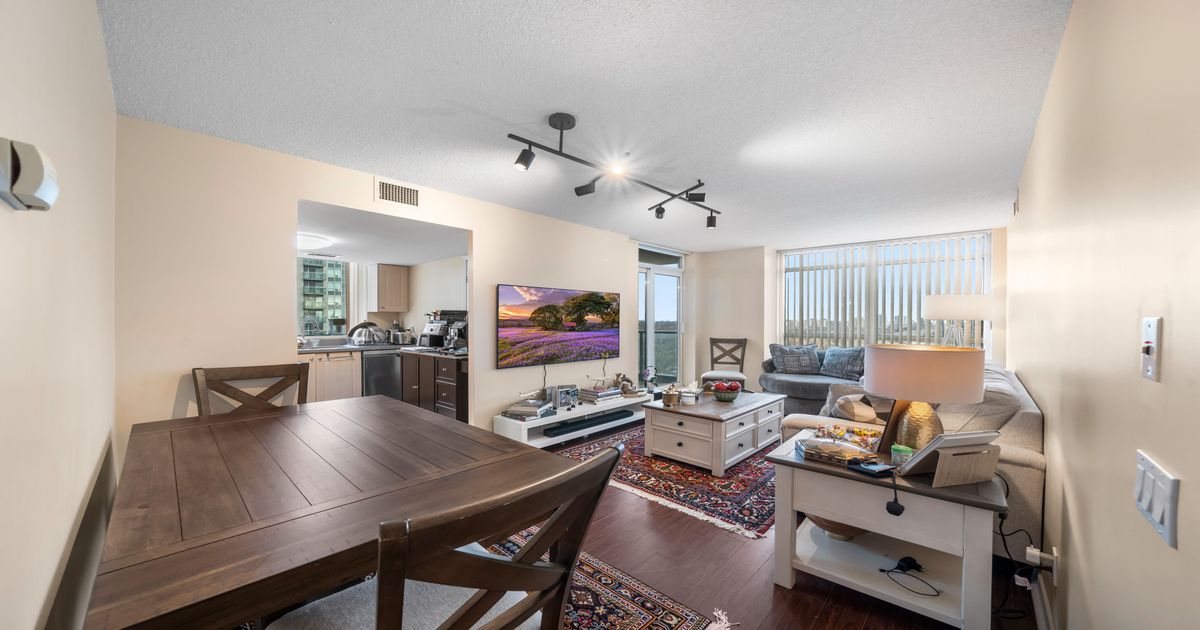 28 Harrison Garden Boulevard Toronto