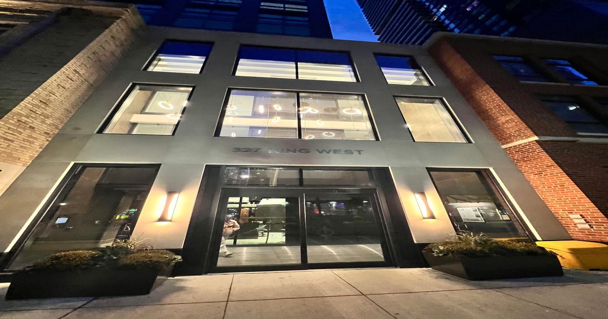 327 King Street W Toronto