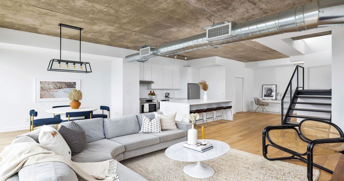 60 Bathurst Street Toronto