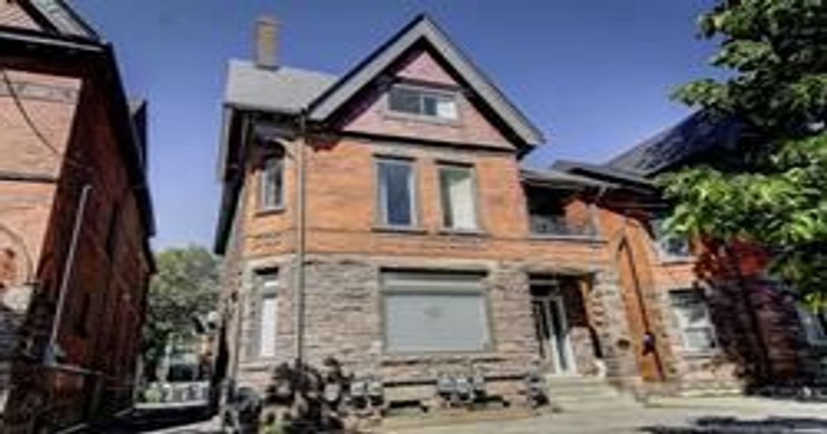 28 Madison Avenue Toronto
