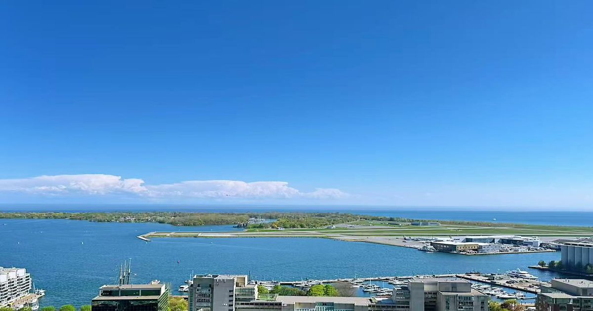 15 Fort York Boulevard Toronto