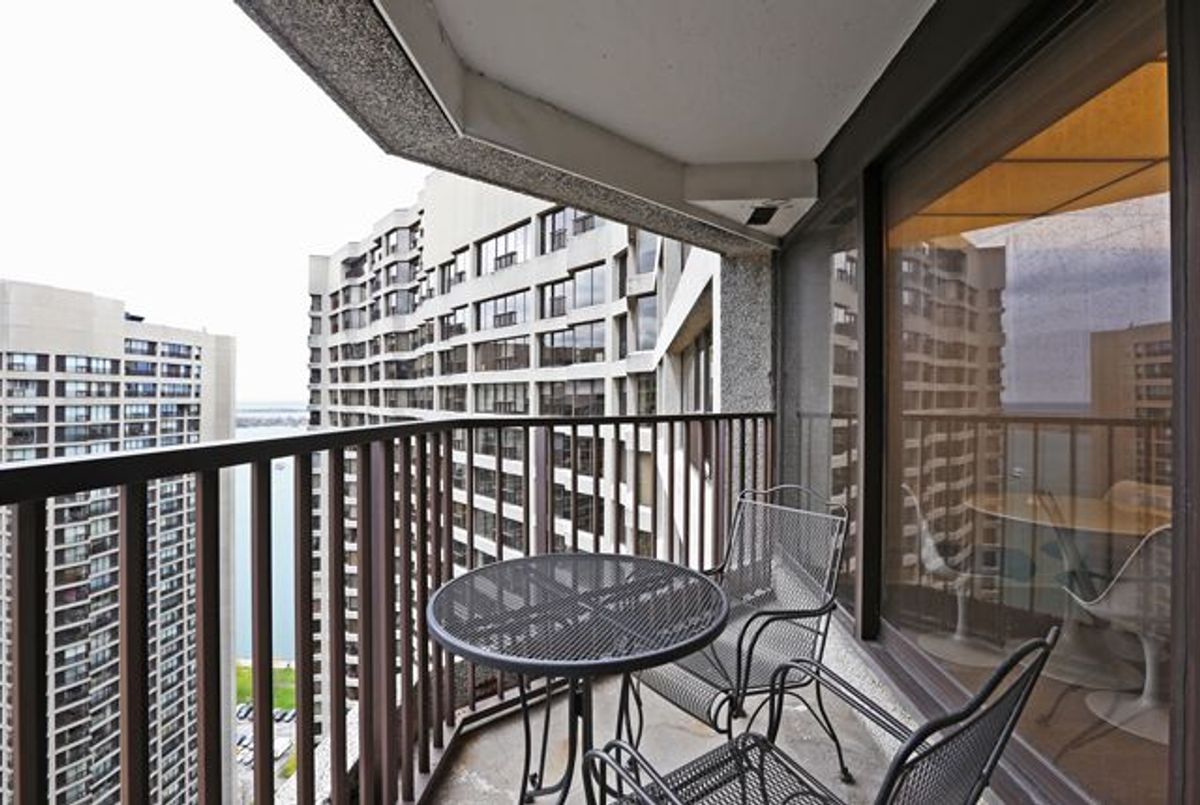 img-gallery