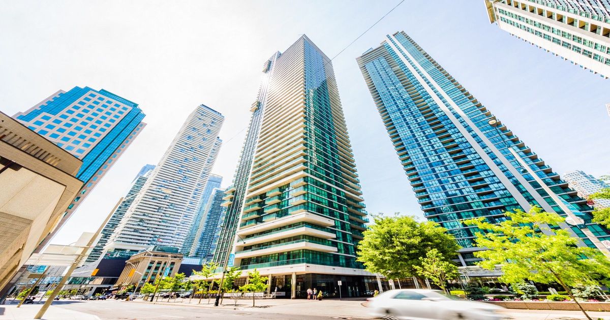 33 Bay Street Toronto
