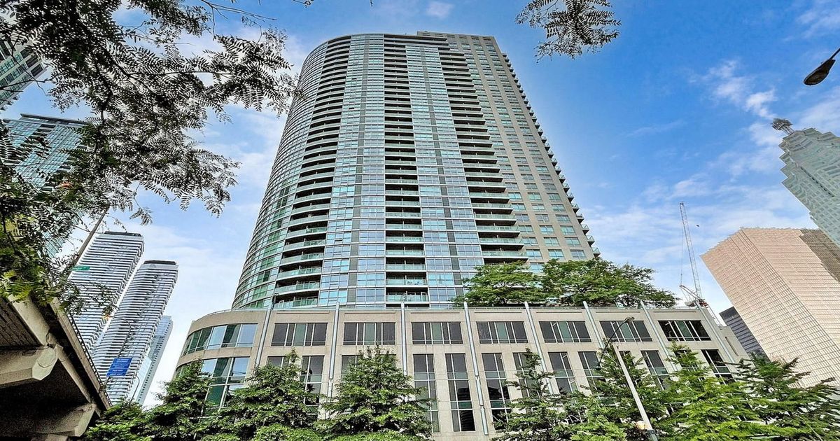 18 Yonge Street Toronto
