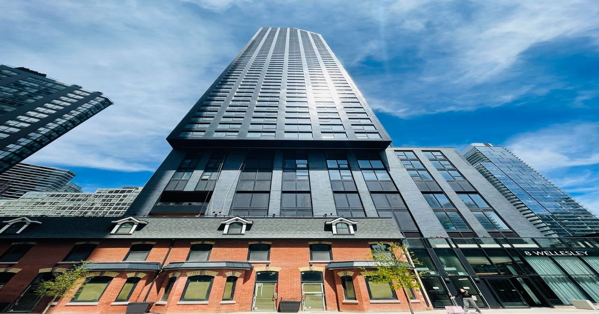 8 Wellesley Street W Toronto