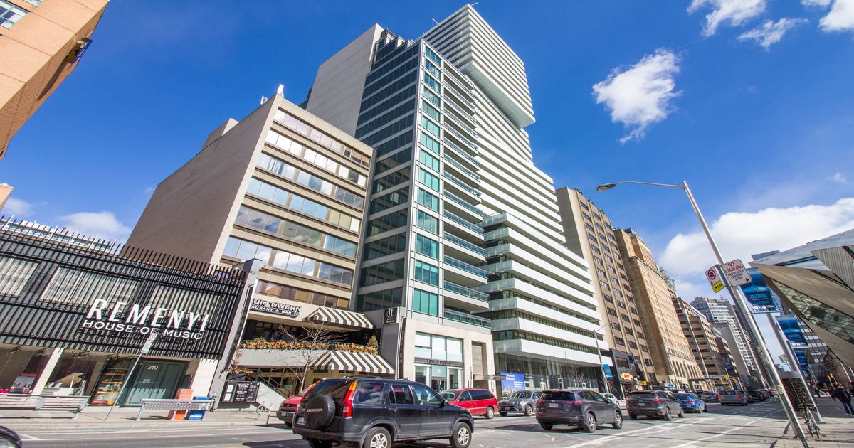 200 Bloor Street W Toronto