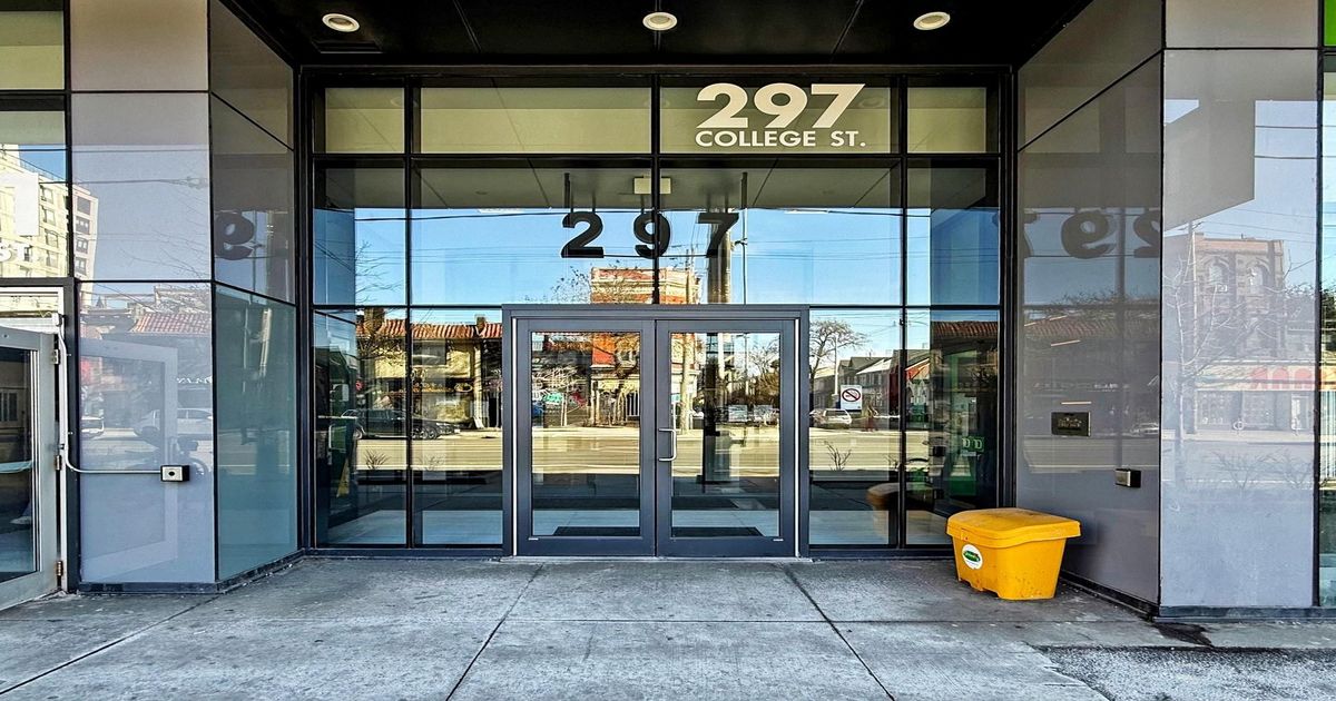 297 College Street Toronto