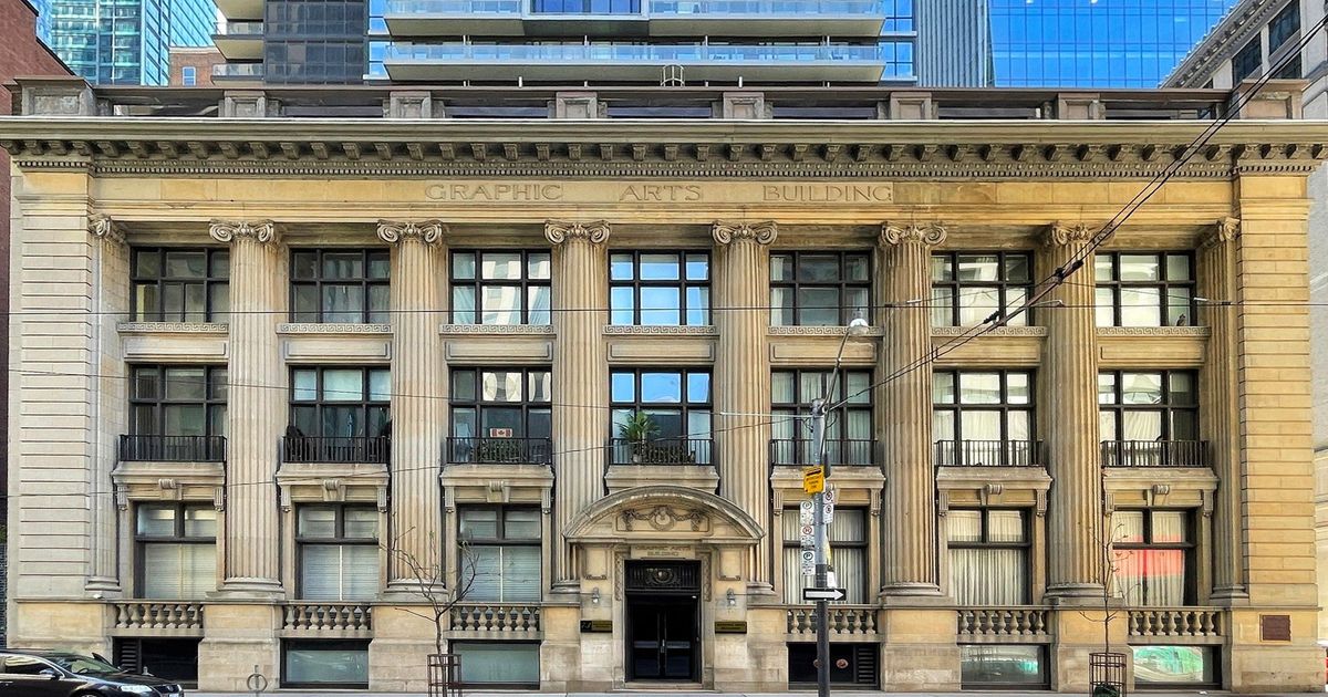 73 Richmond Street W Toronto