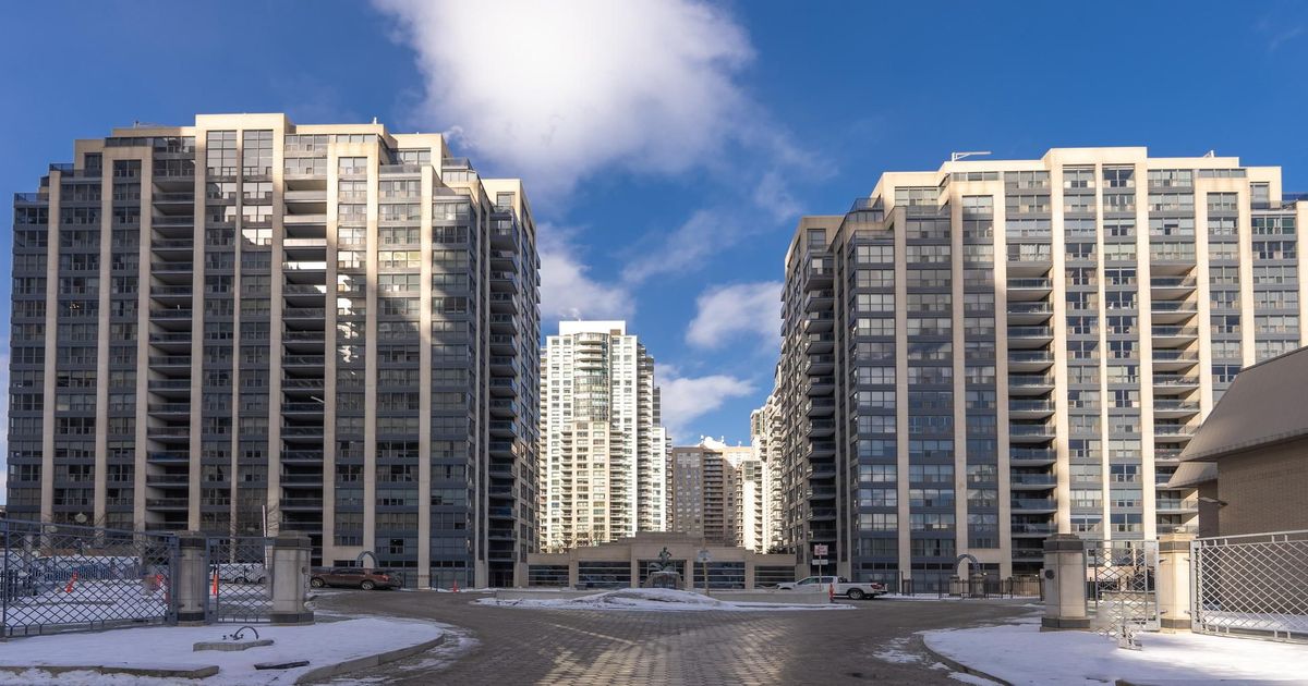 28 Hollywood Avenue Toronto