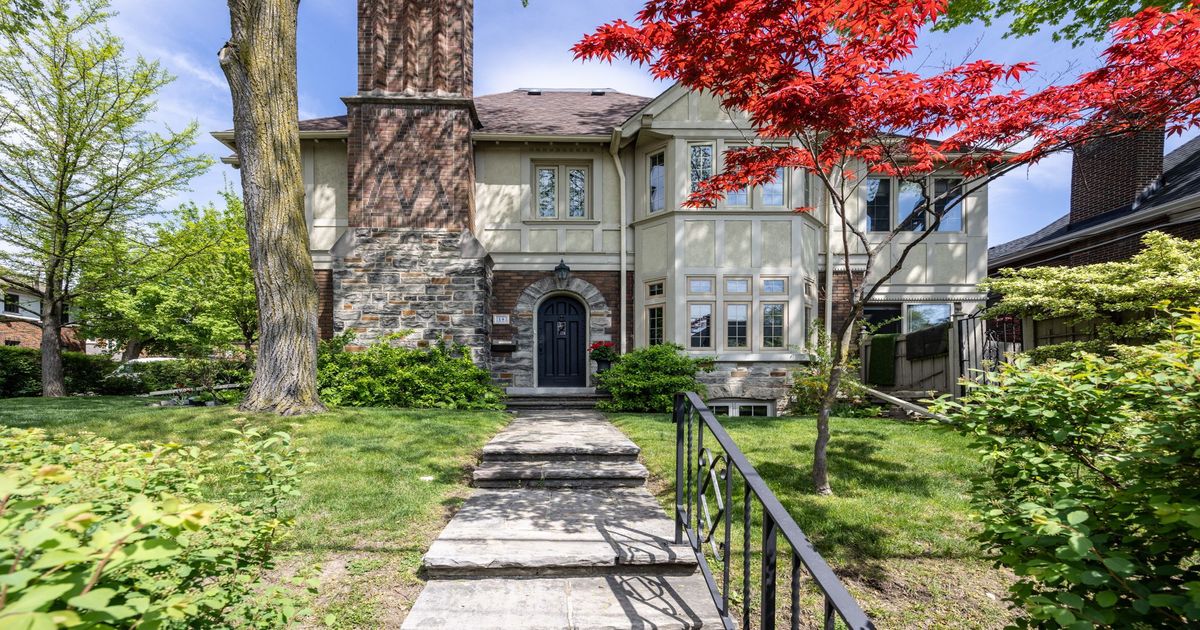 18 College View Avenue Toronto