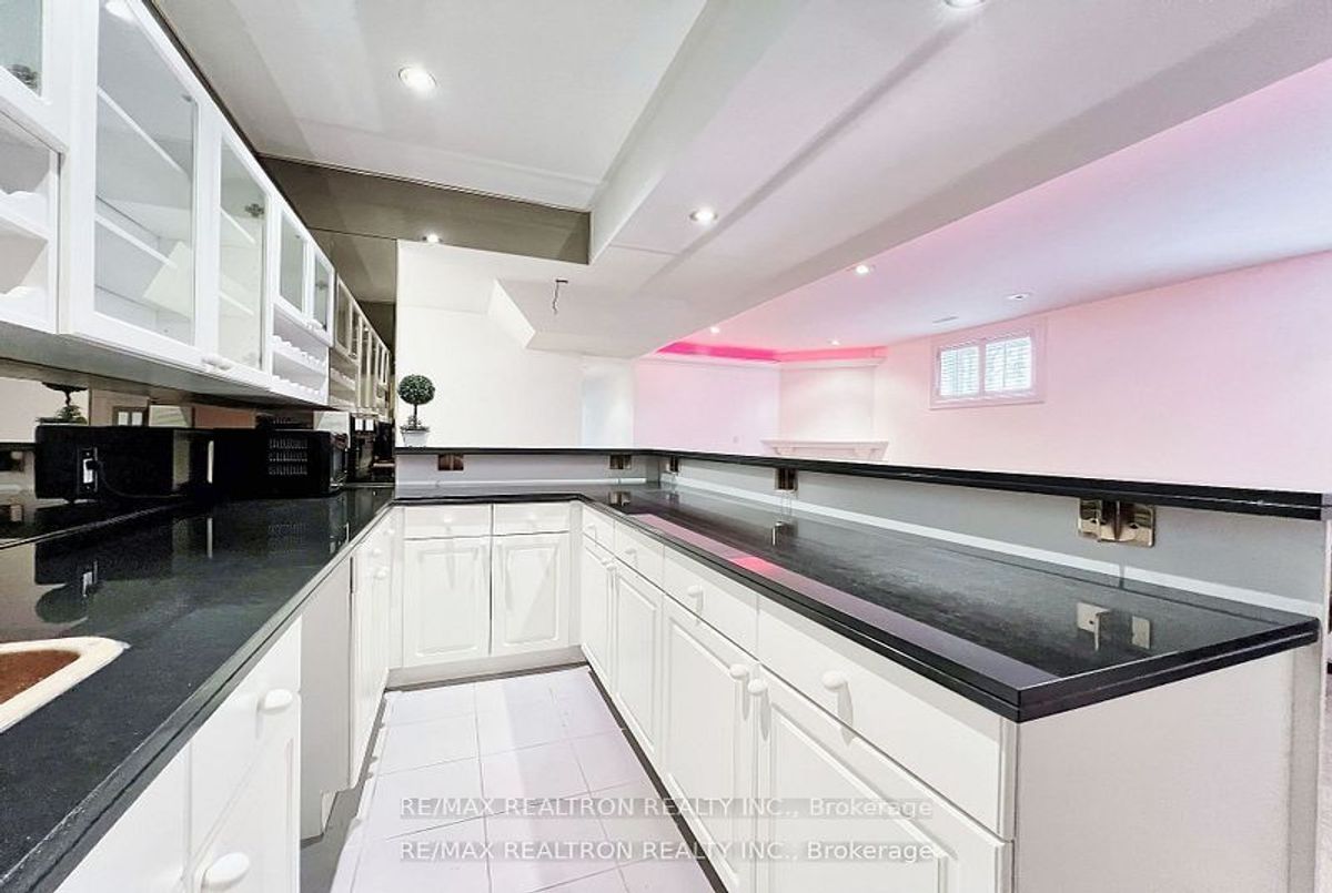 img-gallery