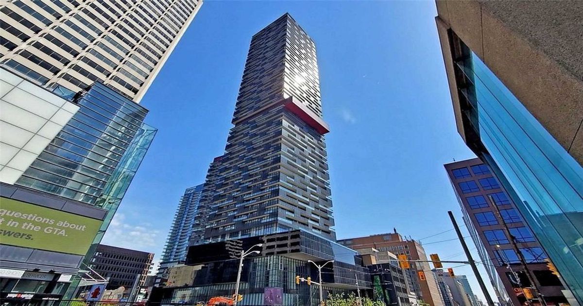 8 Eglinton Avenue E Toronto