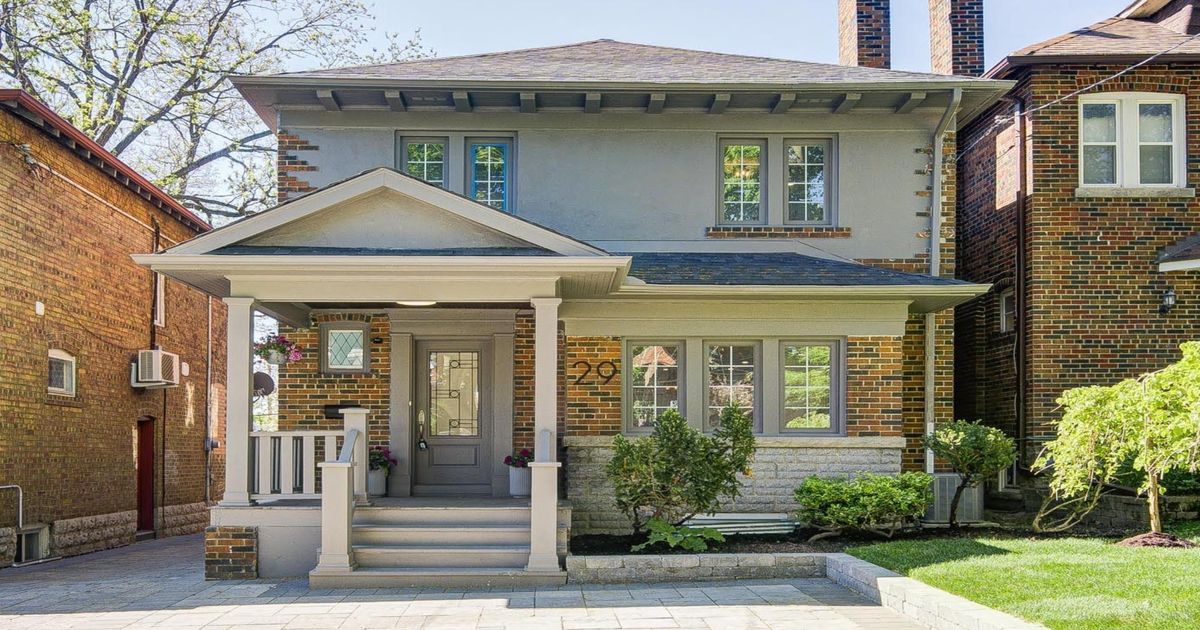 29 Burnaby Boulevard Toronto