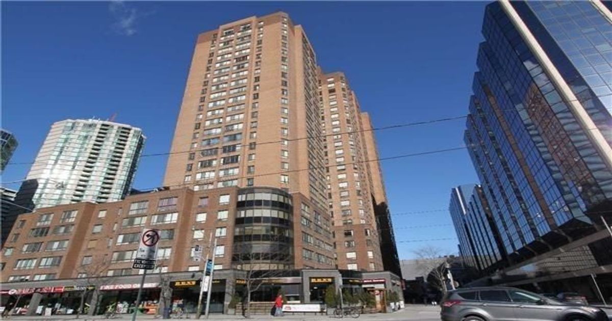 633 Bay Street Toronto