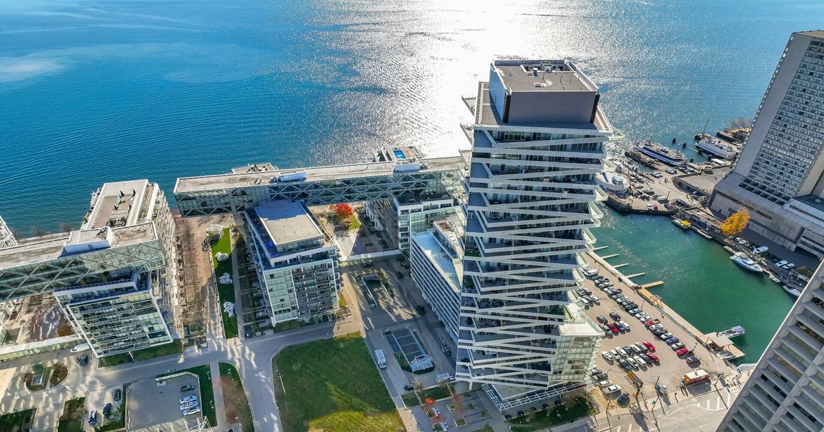 29 Queens Quay E Toronto