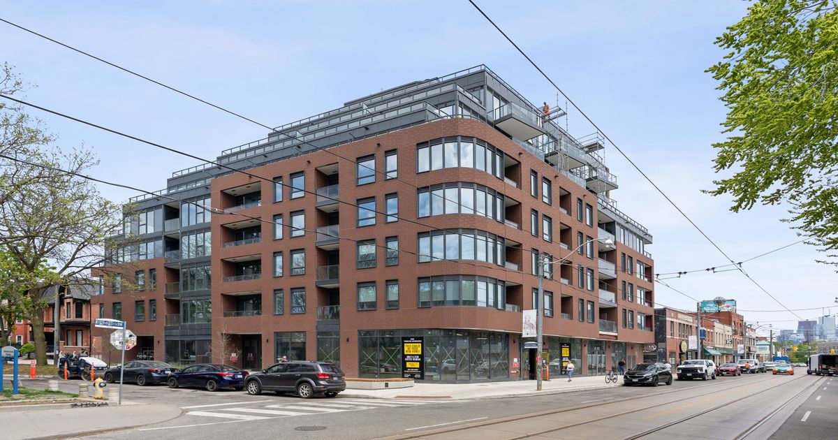5 Lakeview Avenue Toronto
