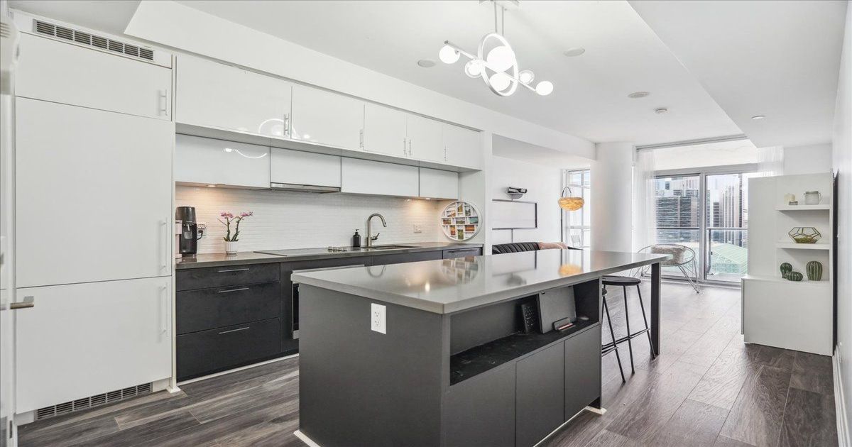 8 Mercer Street Toronto