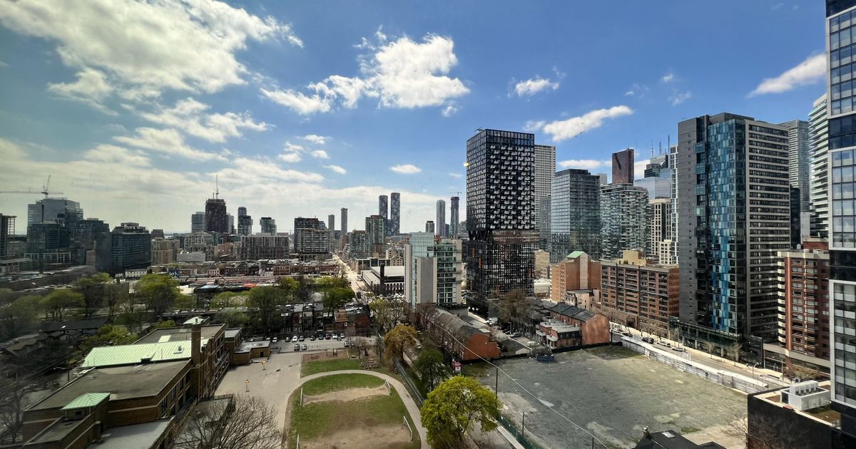 219 Dundas Street E Toronto