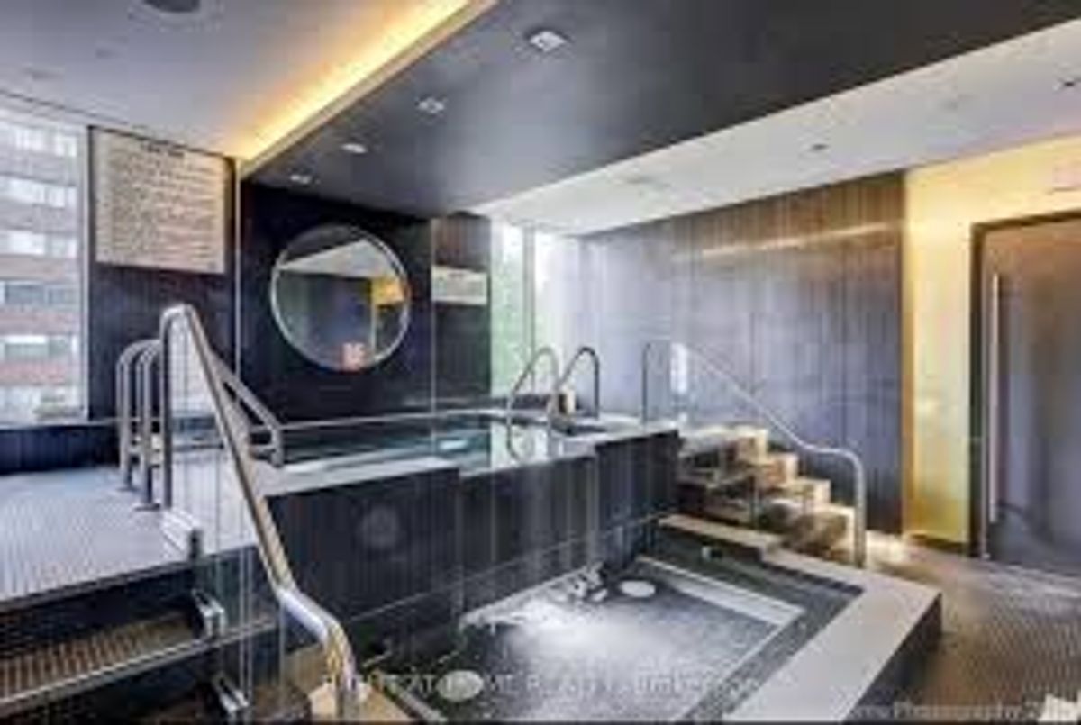 img-gallery