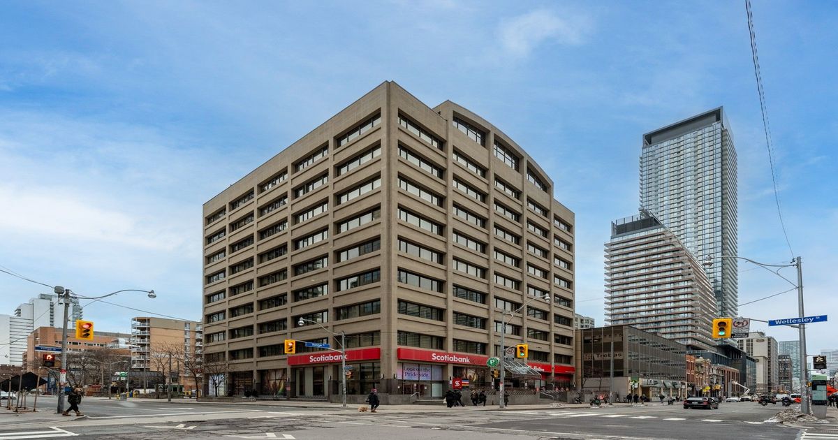 555 Yonge Street Toronto