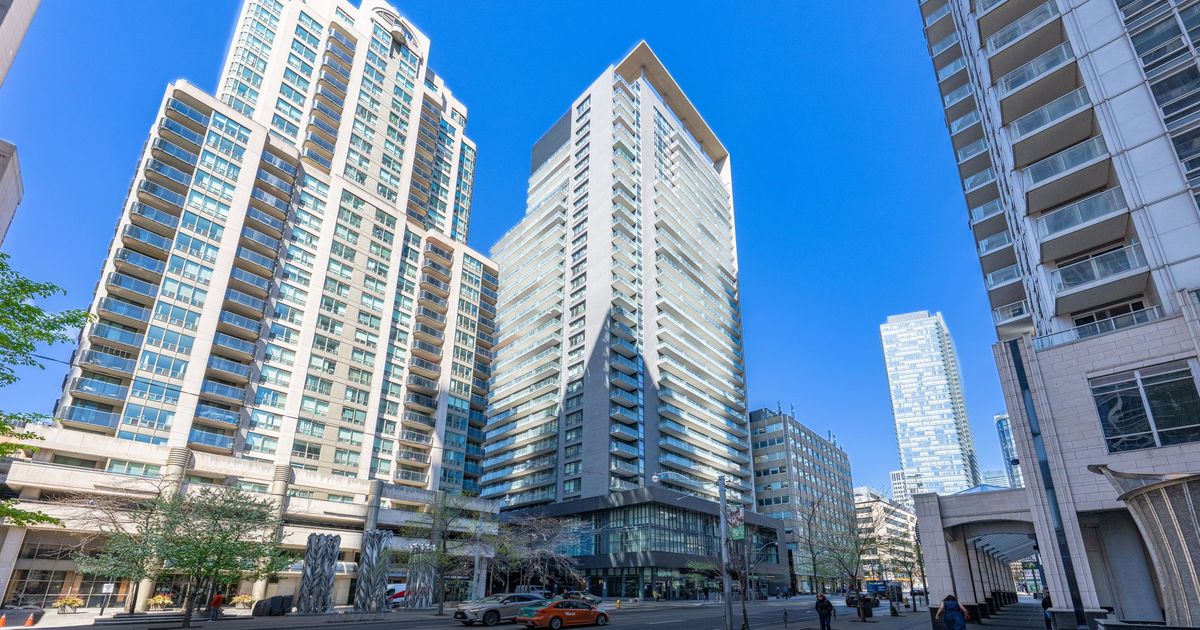 770 Bay Street Toronto