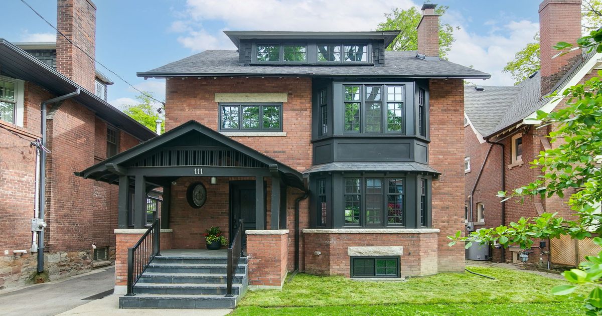 111 Roxborough Drive Toronto