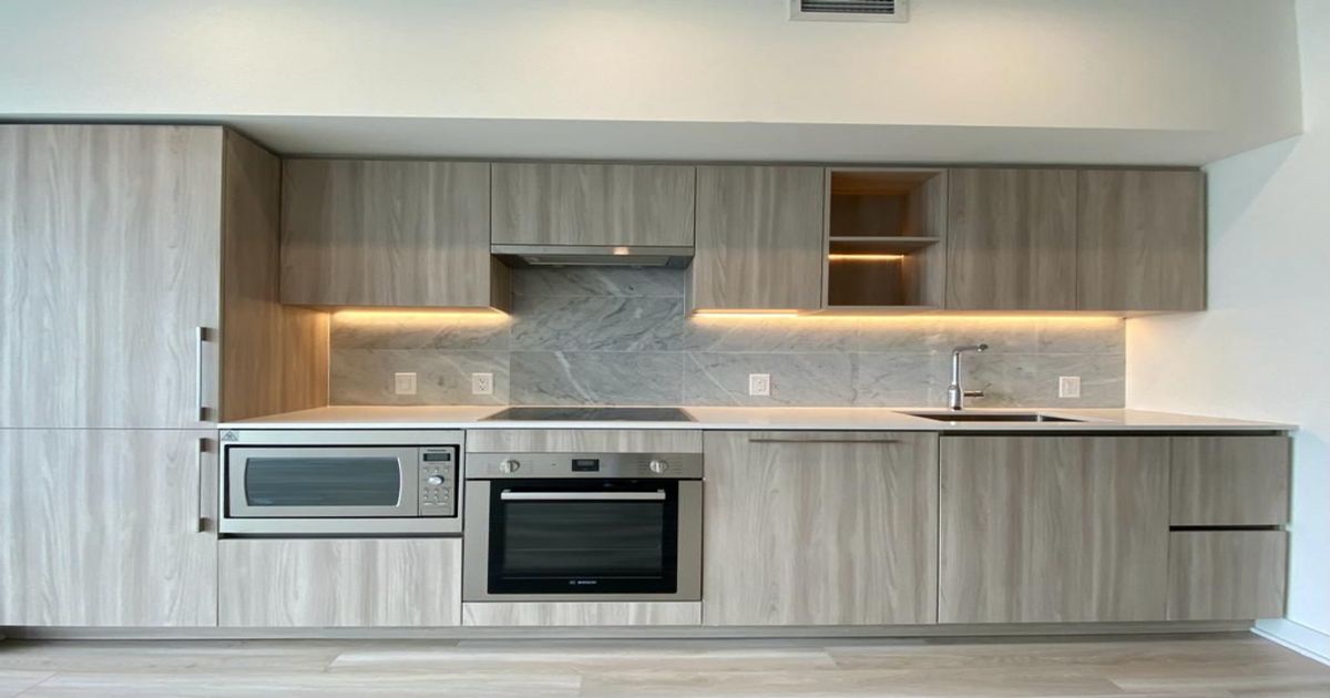 19 Bathurst Street Toronto