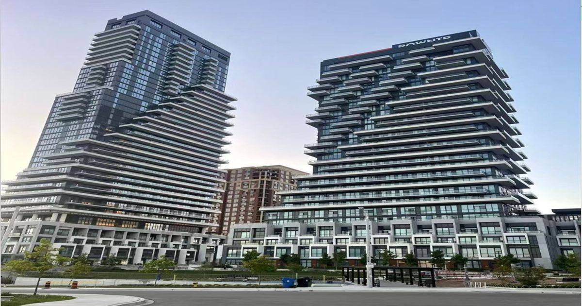 20 INN ON THE PARK Drive Toronto