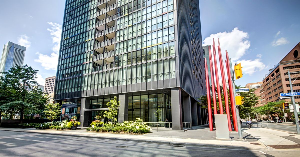 110 Charles Street E Toronto