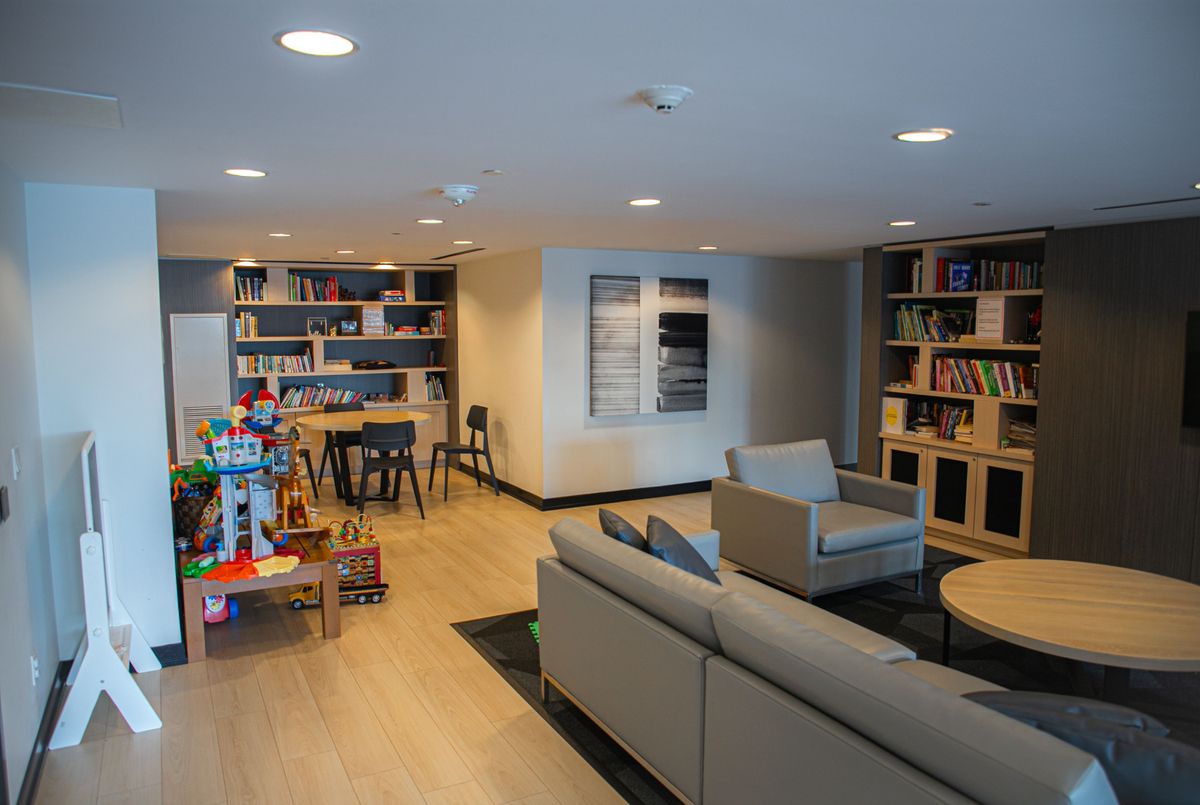 img-gallery