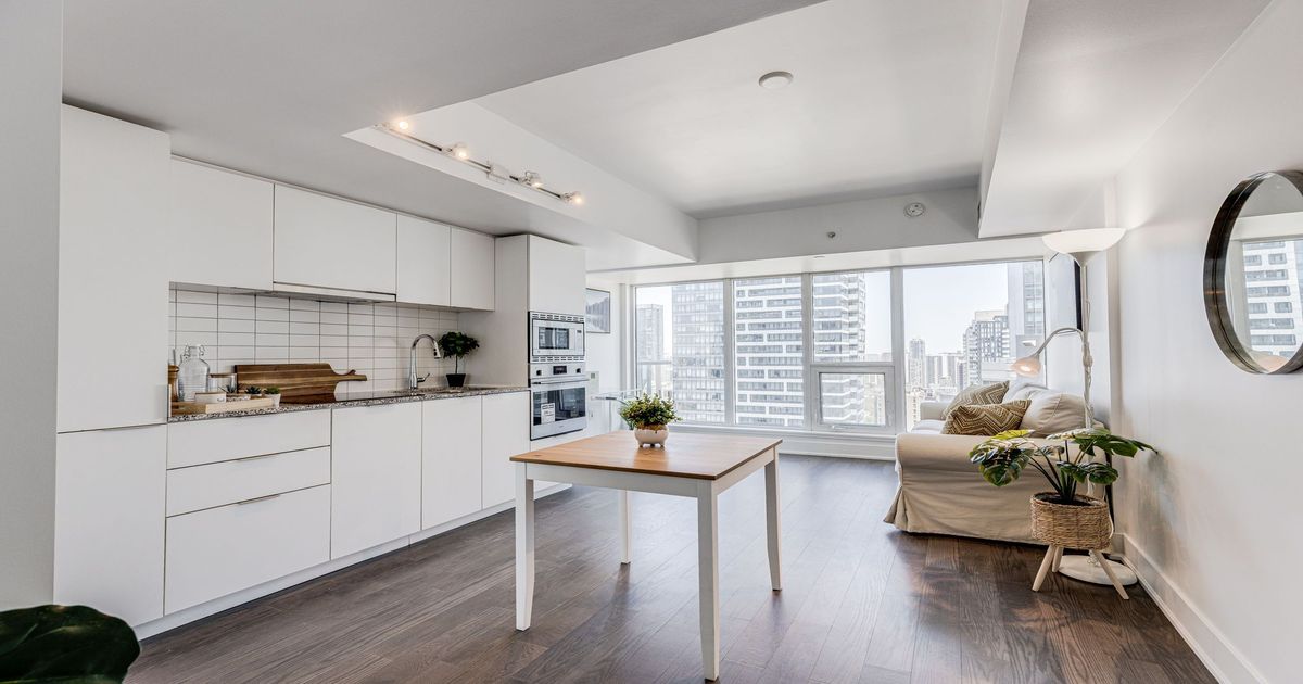 955 BAY Street Toronto