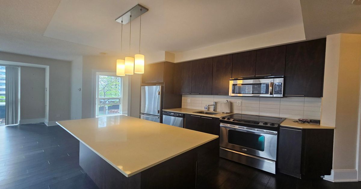 25 Broadway Avenue Toronto