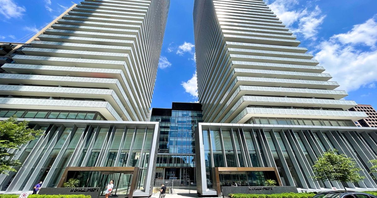 42 CHARLES Street Toronto